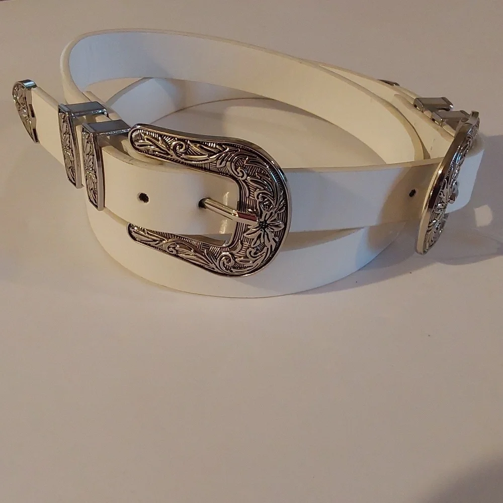 Women's Vintage look Double Silver Scroll Buckle White Belt Western Trendy M/L